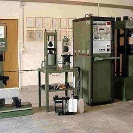 Baustoffprüfung von Emslandbeton